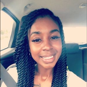 Meet your Posher, Cebrina